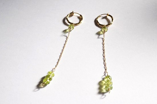 peridot・long pierced earrings