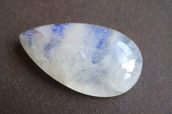 レインボームーンストーン(Rainbow Moonstone)