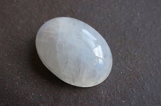 レインボームーンストーン(Rainbow Moonstone)